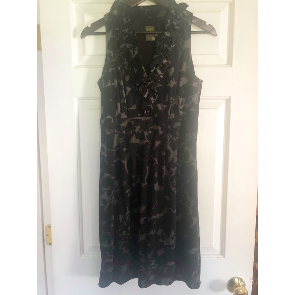 Taylor knee length dress